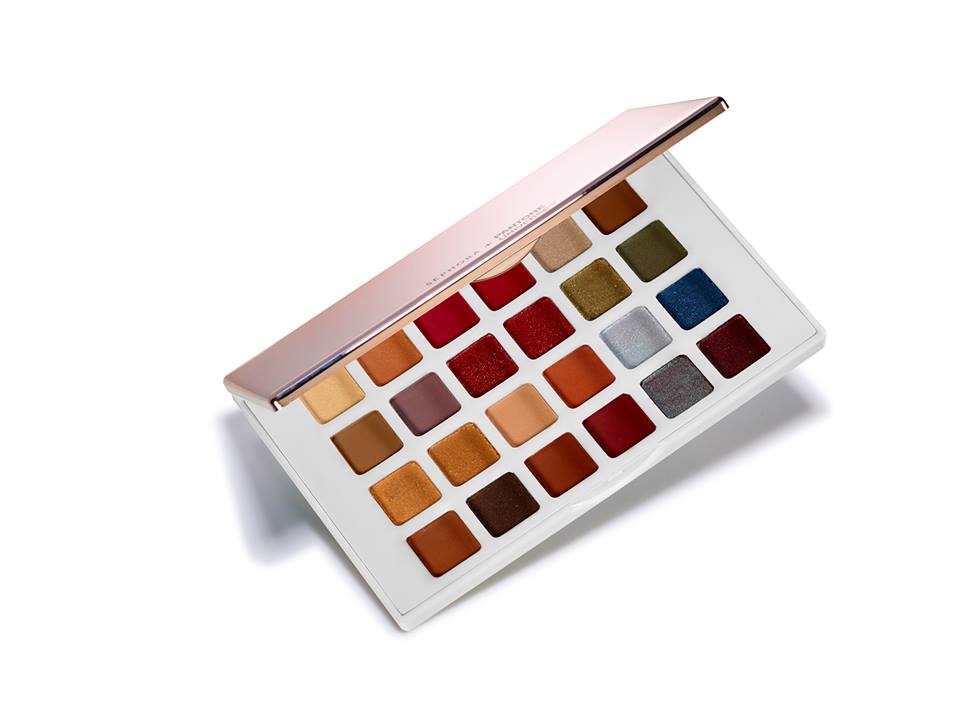 Maquillaje-paleta-evento-colorimetria-imagenpersonal profesional apariencia SoniaMcRorey Asesora de Imagen Personal Shopper